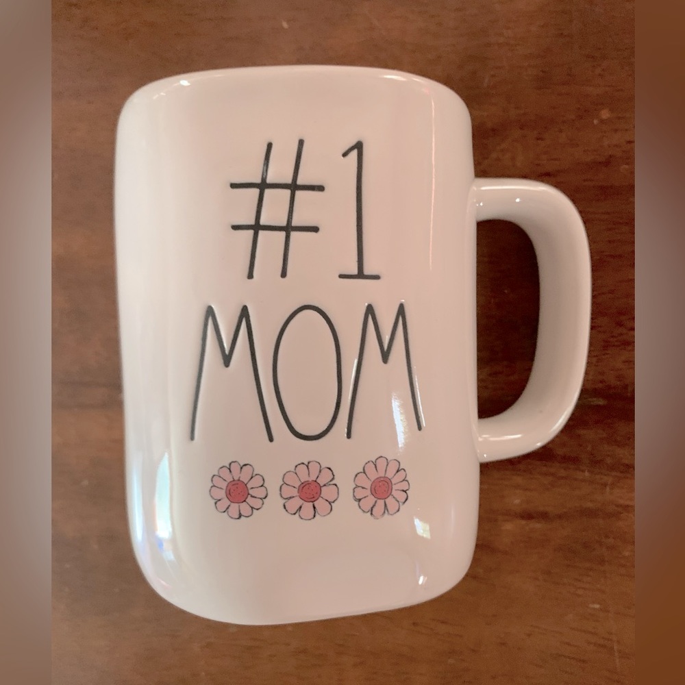 Rae Dunn “#1 Mom” Mug